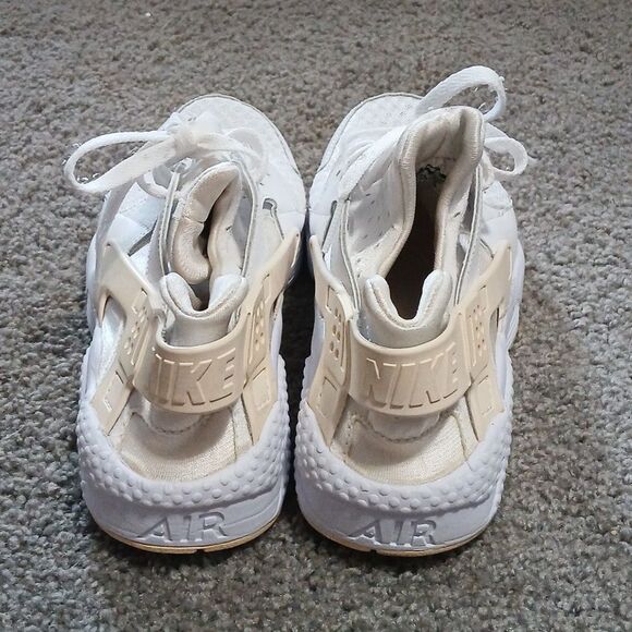 Nike Air Huarache All white Mens Sz 8 EUC - Picture 3 of 7